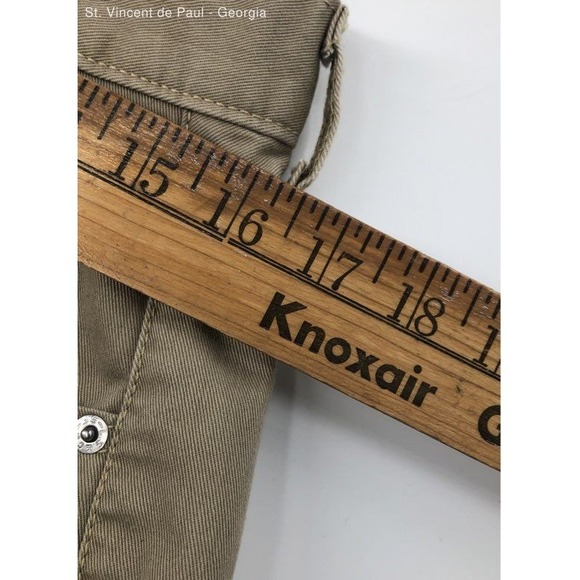 Levi's Beige 5" Y2K Classic Fit Chino Shorts Women's 10 Comfort Casual - Picture 4 of 7